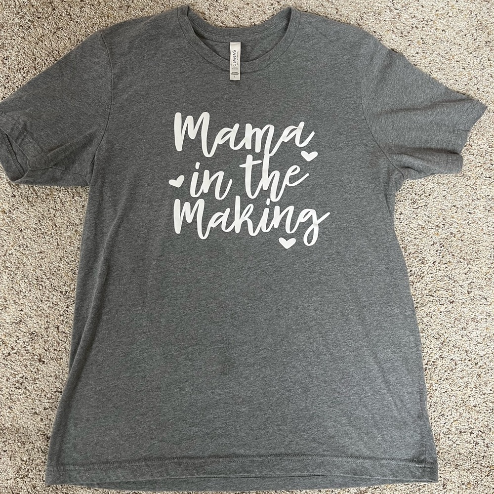 Pregnancy/Mama Shirt - pregnancy announcement - cute shirt - t shirt - grey